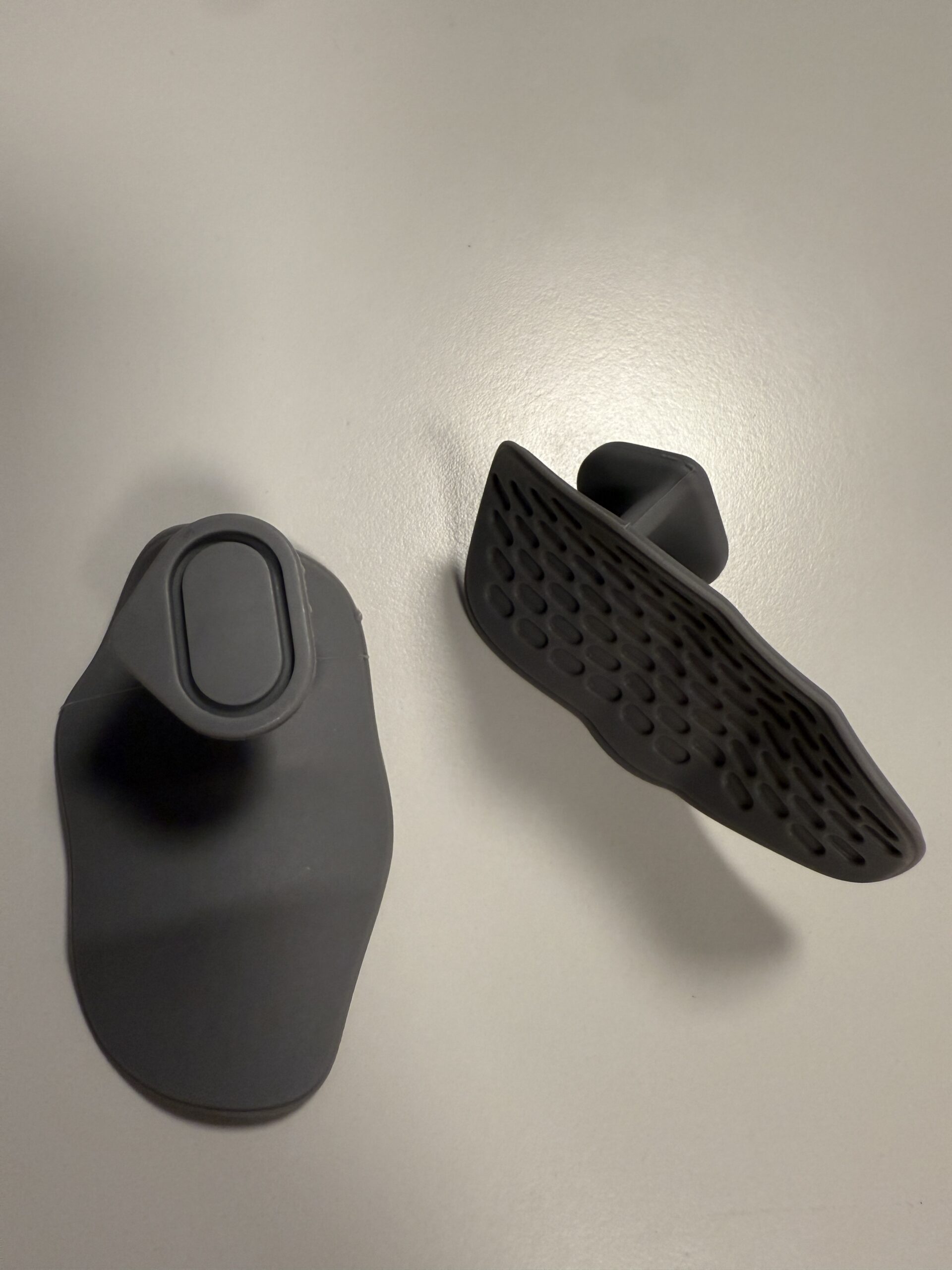 IMG_7989 Manusi Silicon Gray - imagine 1